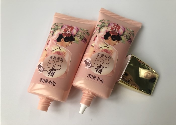 Diameter 30mm  soft nourishing skin BB cream powder pearl labeling duckbill cover capacity 40g